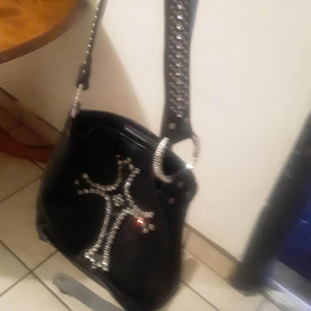 Raviani purse